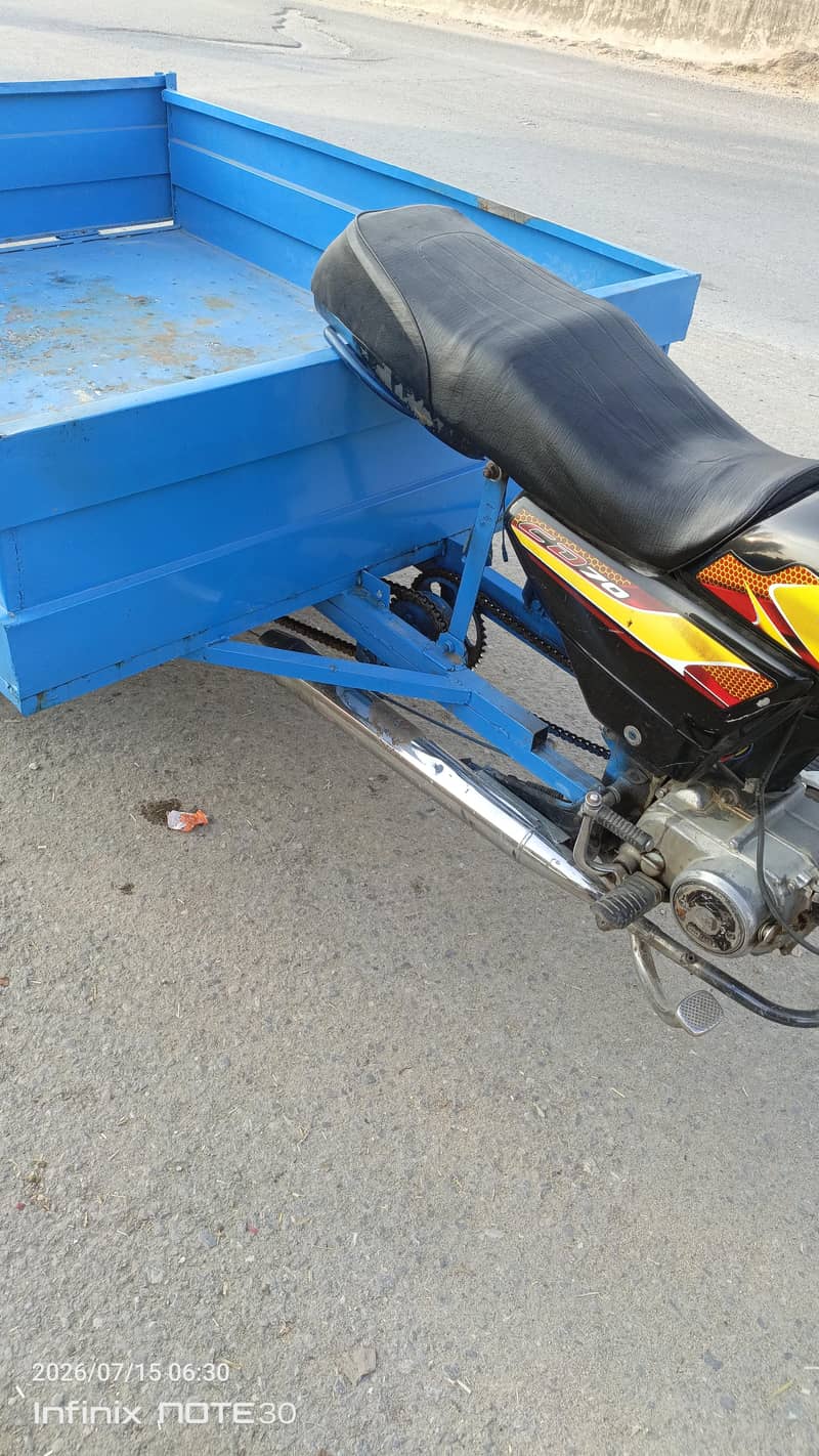 Loader rickshaw 3
