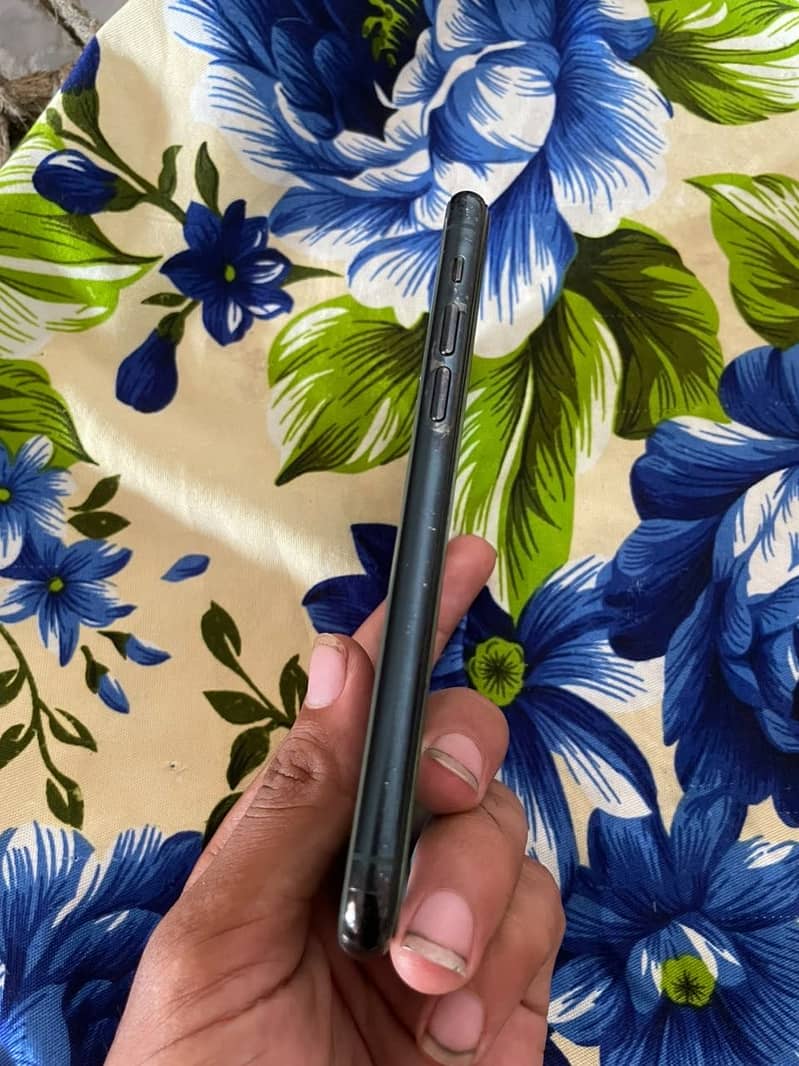 Iphone 11 pro 1