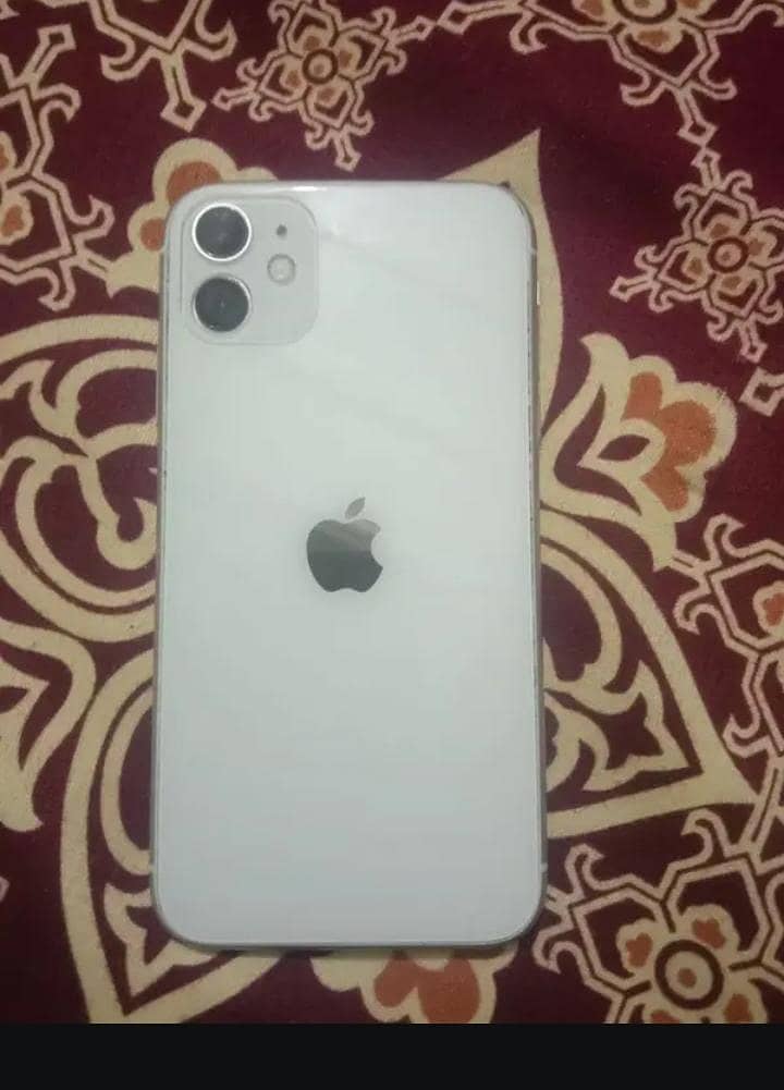 Apple iPhone 11 0