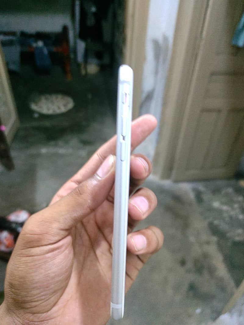Apple iPhone 6 4