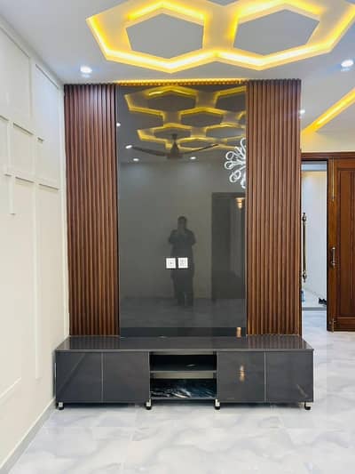 8 Marla Brand New House For Rent