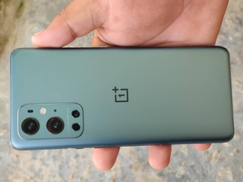 One Plus 9 pro 0