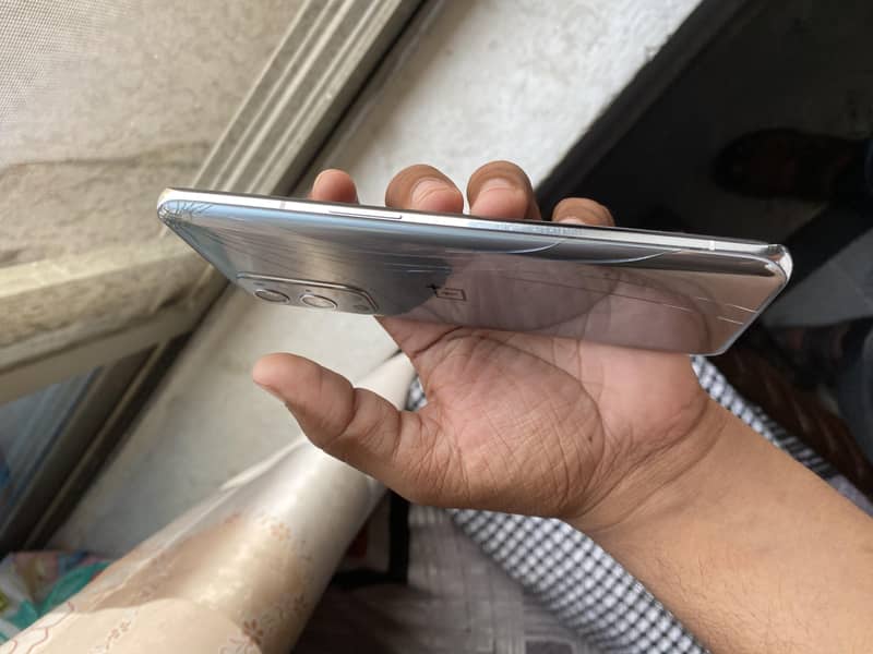 One Plus 9 Pro 8