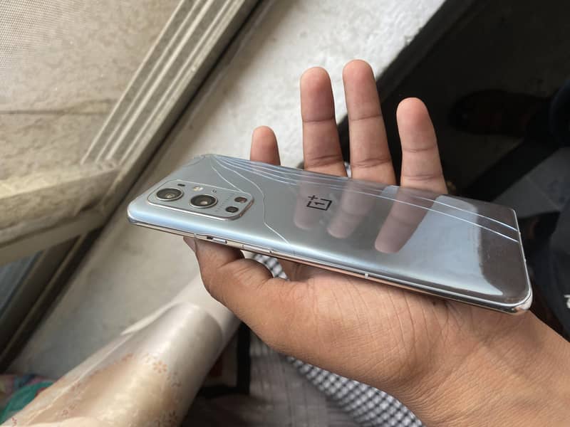 OnePlus 9pro 5