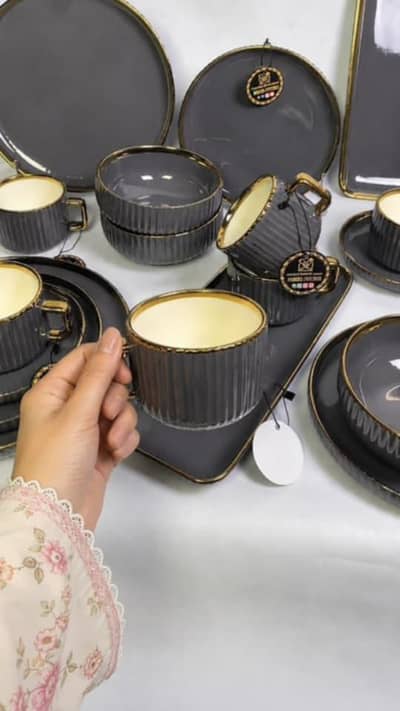 32 pcs breakfast set for sale delivery possible