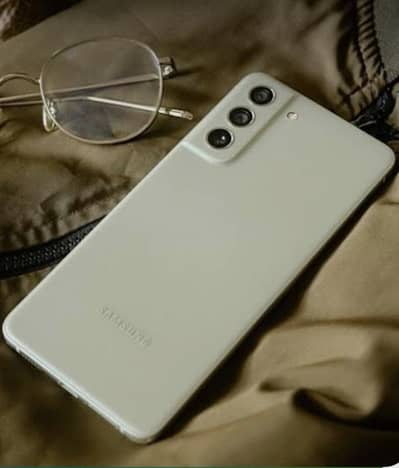 Samsung Mobile S21 FE