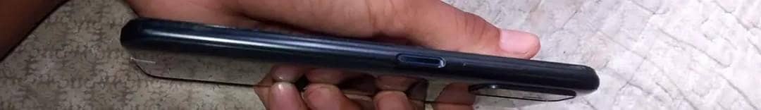 Realme not 11 se