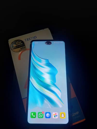 Tecno spark 20 8/256 with box