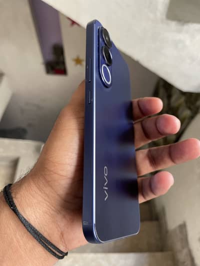 Vivo V70 FE 5G