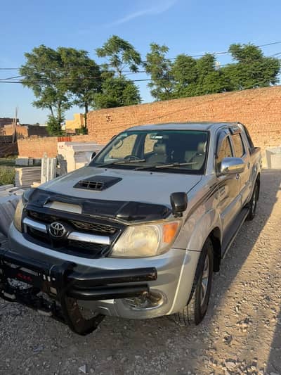 Toyota Hilux vigo V