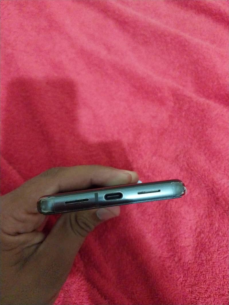 Google Pixel 8 Pro 4