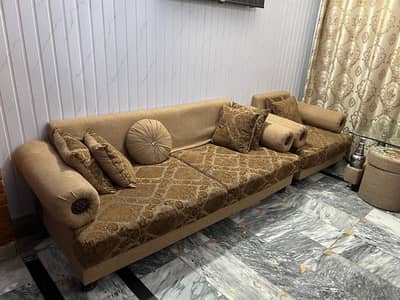 sofa set 7 seater with table  for sale