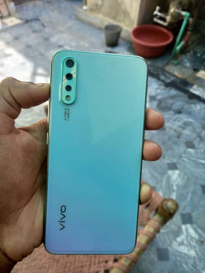 Vivo S1