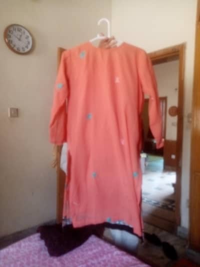 ladies 3 piece fancy suit and shawl for urgent sale. 03038851909