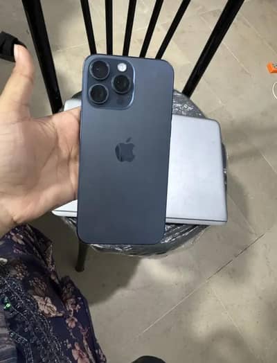 Apple iPhone 15 Pro Max