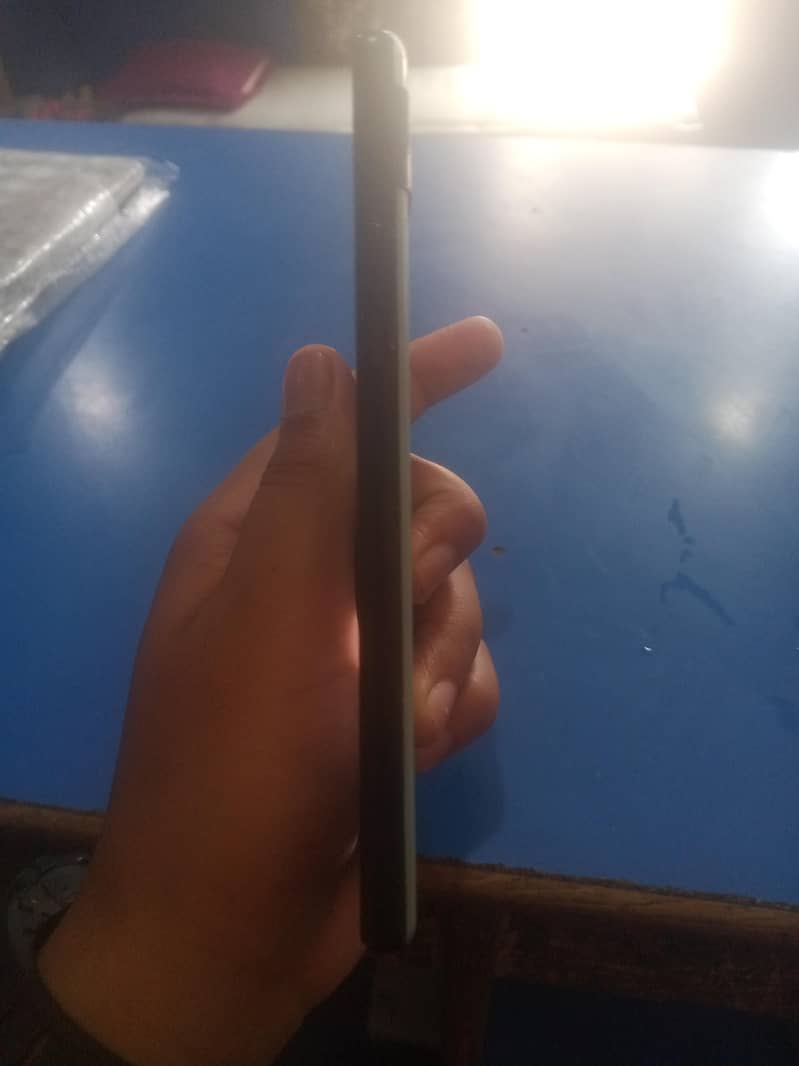 Google Pixel 6a 1