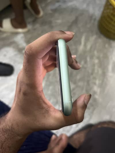 Apple iPhone 11