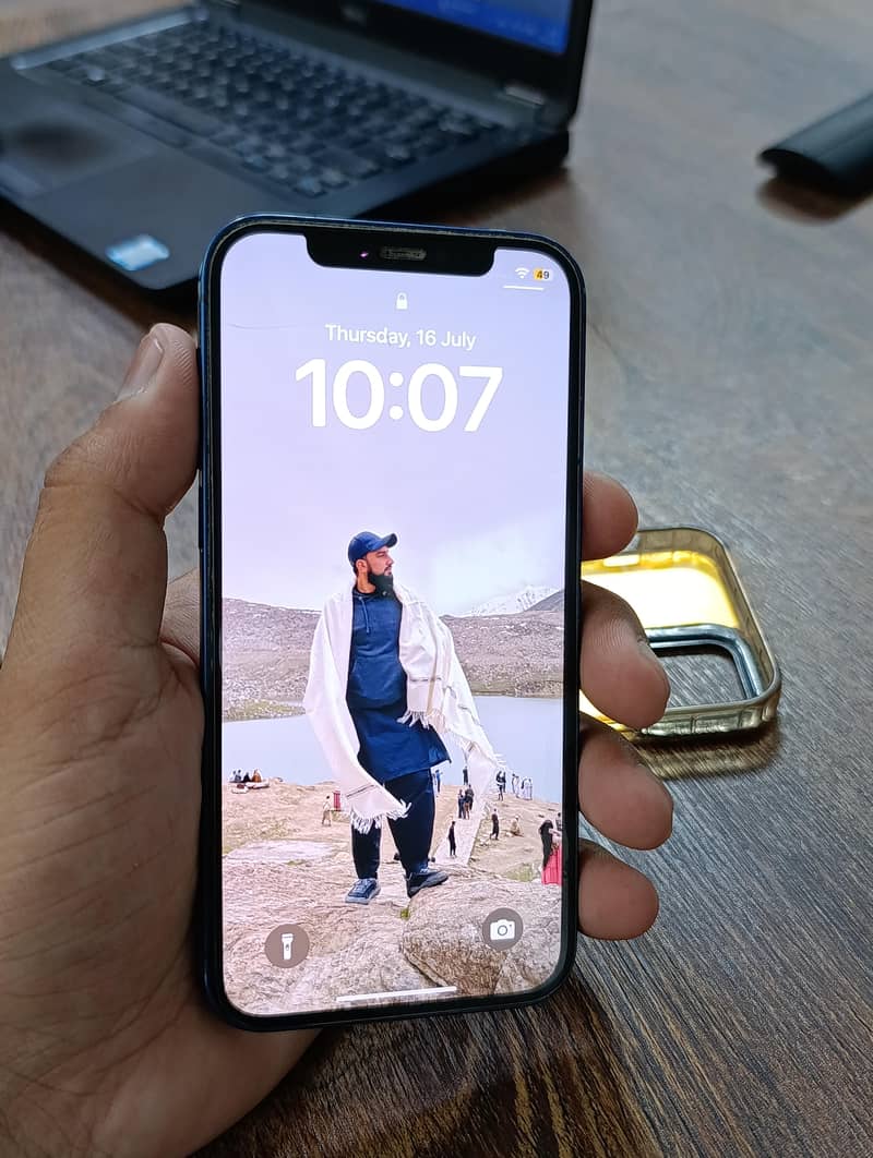 Apple iPhone 12 1