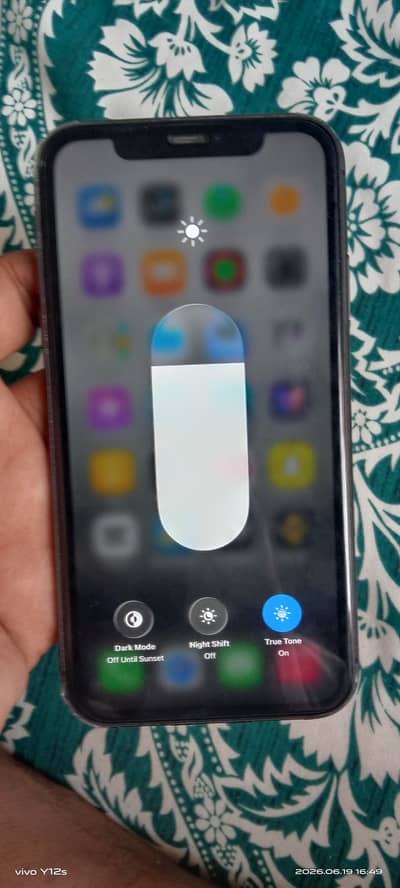 i phone 11 non pta ( JV) all ok