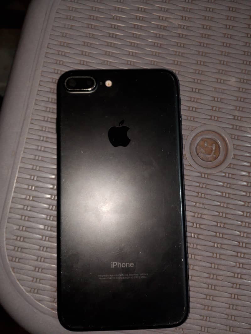 Apple iPhone 7 Plus 8