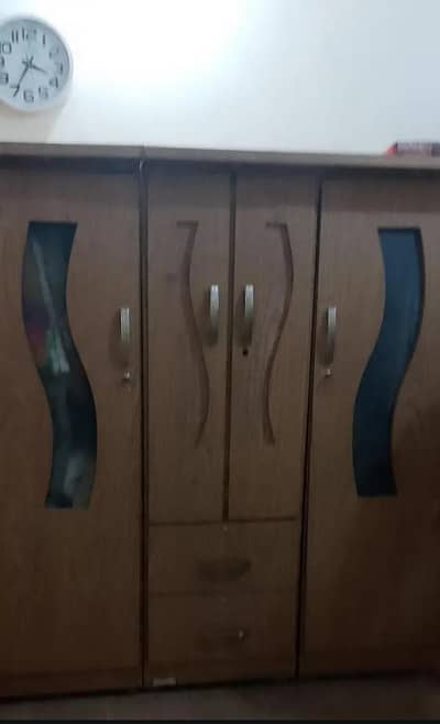 3 doors almari,  dressing table with 3 drawers, 2 doors divider
