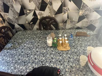 Daining table