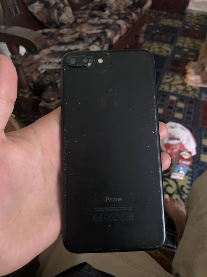 Apple iPhone 7 Plus 5