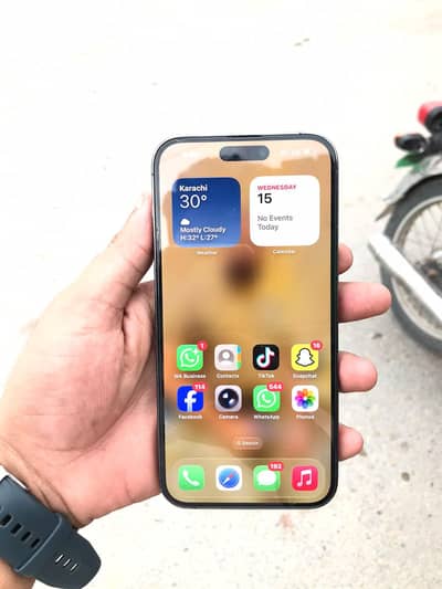 I phone 14 pro max use