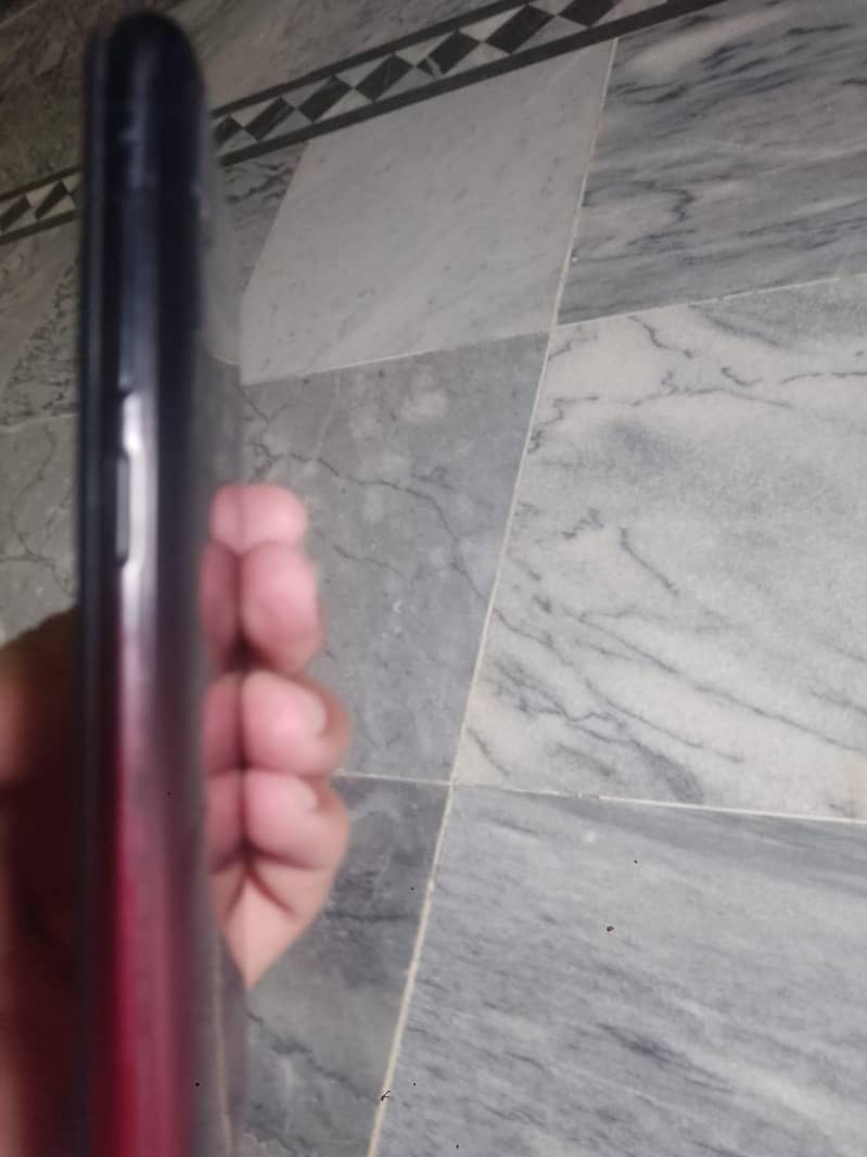 LAVA Iris 61 2