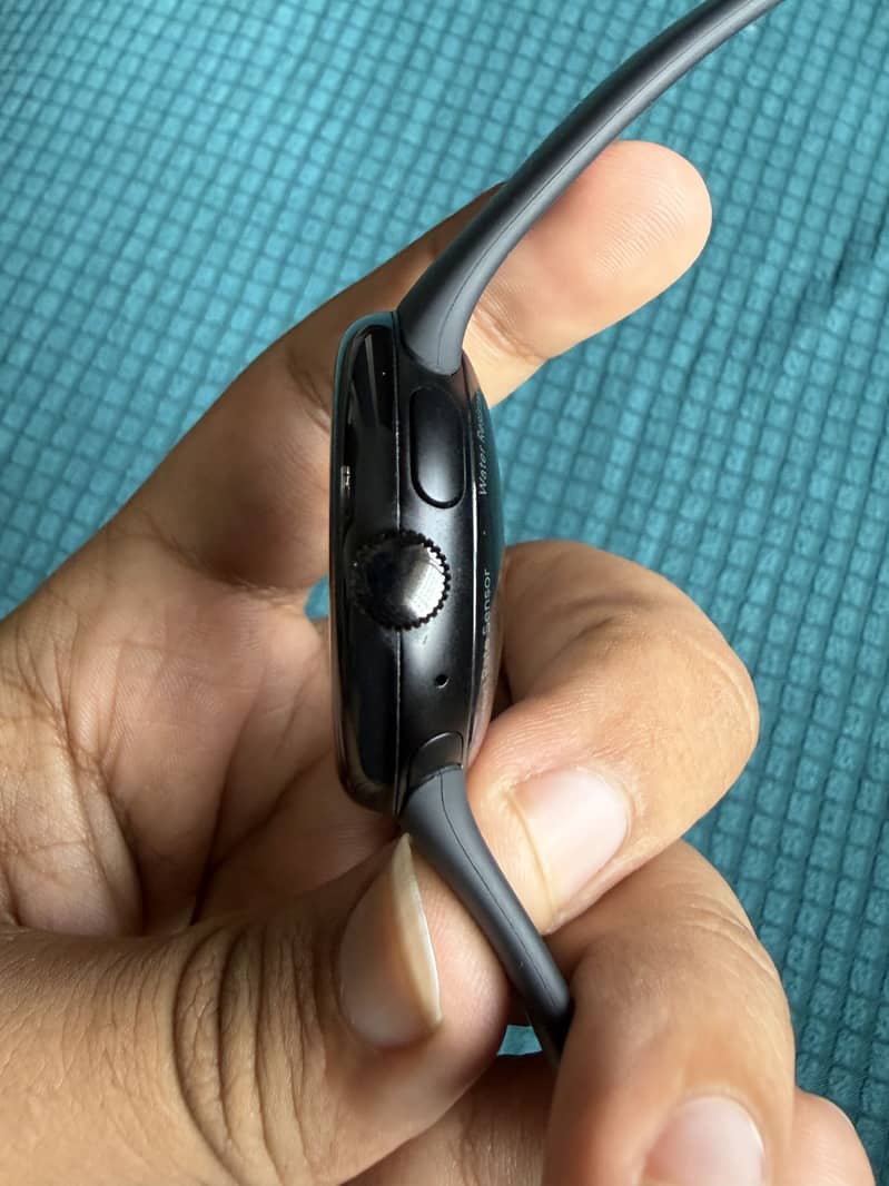 Google Pixel Watch (LTE) 10