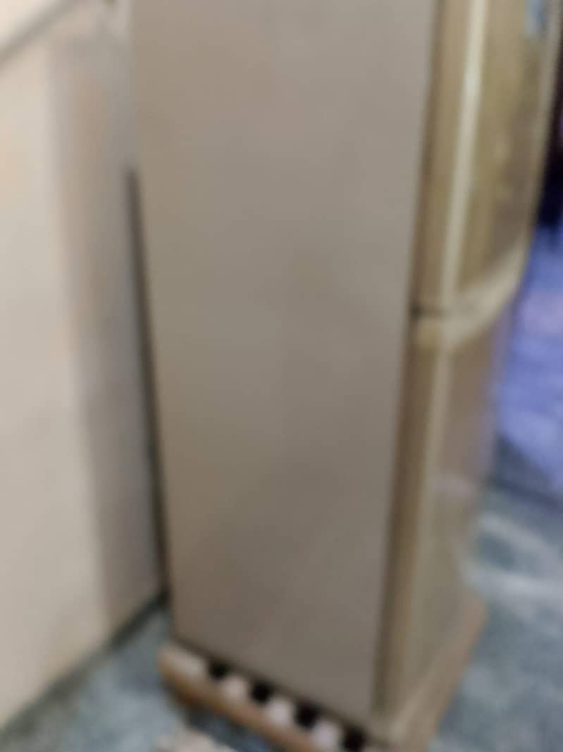 refrigerator 4