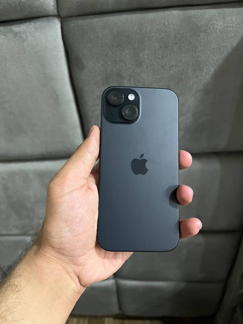 Apple iPhone 15 2
