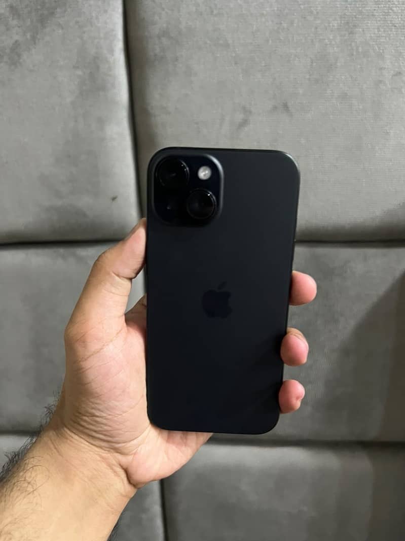 Apple iPhone 15 3