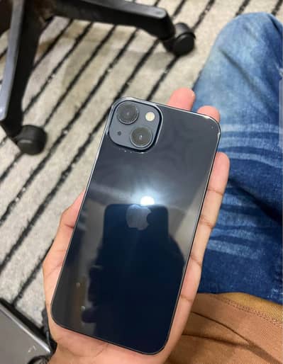 Apple iPhone 13