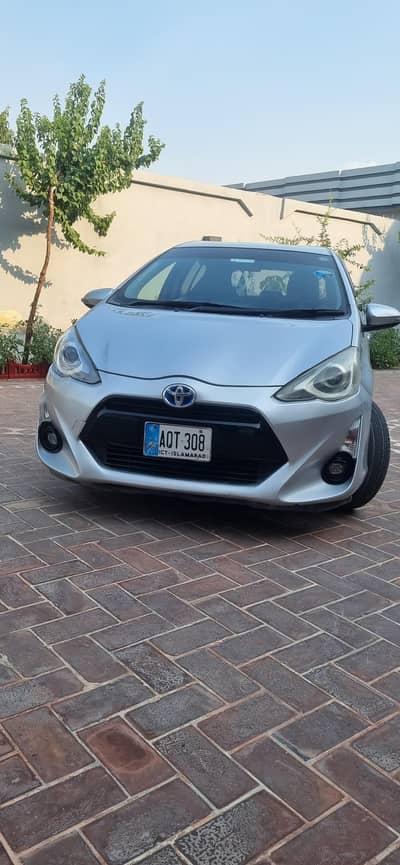 Toyota Aqua 2015