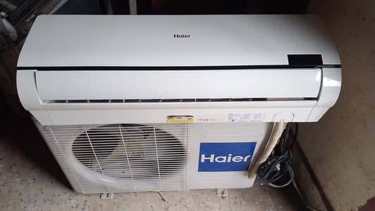 HAIR AC AND SANYO AC 1 TON BEST CONDITIONS