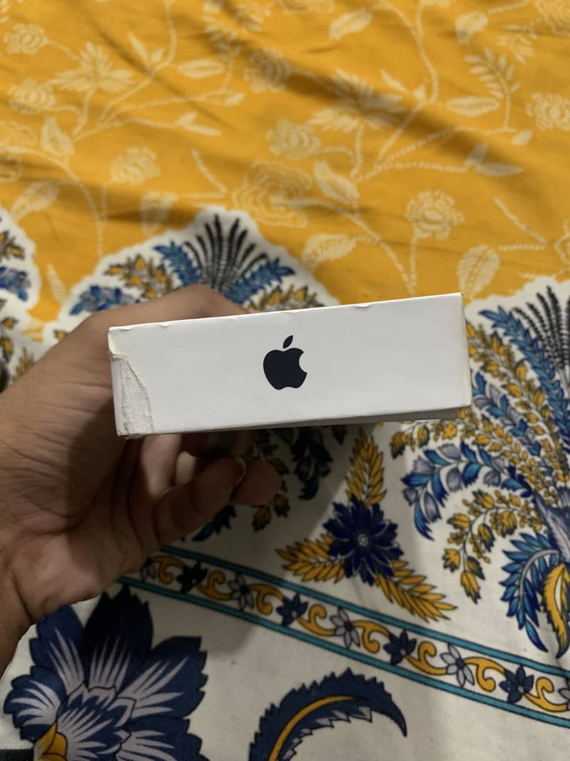 iPhone 14 1
