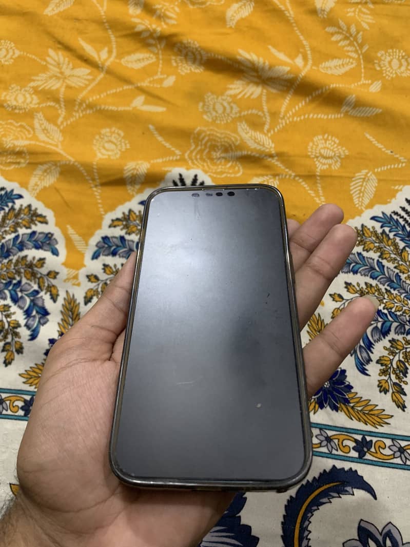 iPhone 14 6