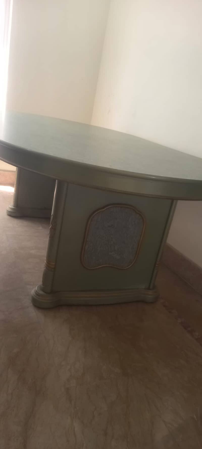 dinning table 0