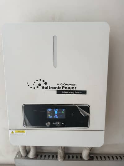 Selling Max Power inverter model Victor NM-ECO 6.2kw