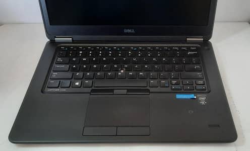 Dell Latitude 5491 it 8th gen H processor 8 gb ram 256 gb ssd