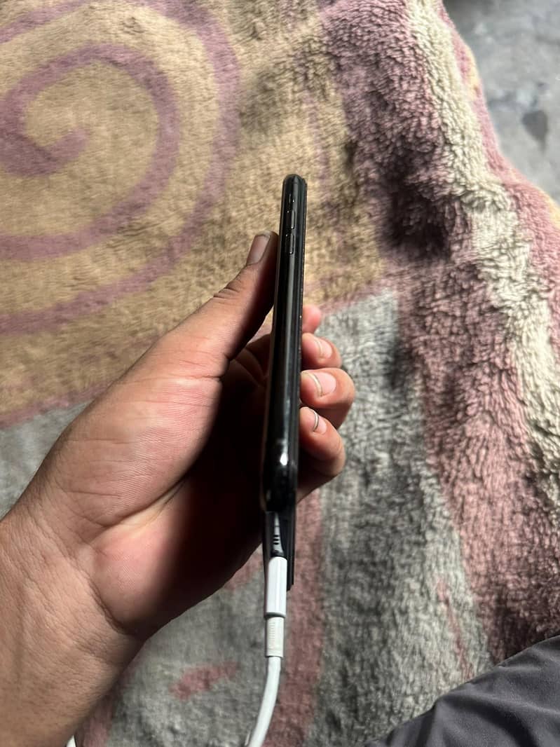 Apple iPhone 11 2
