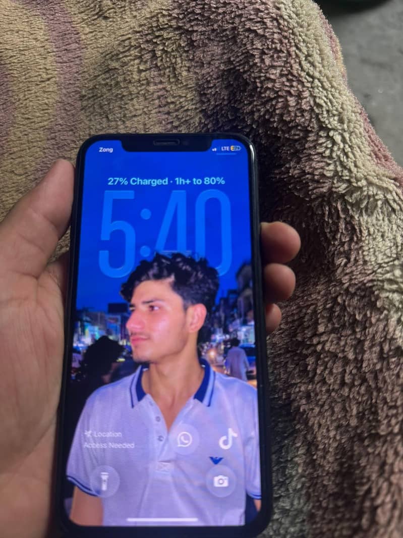 Apple iPhone 11 3