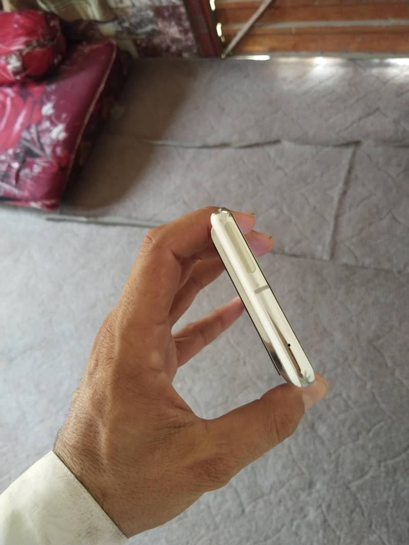 Google Pixel 7 Pro 10