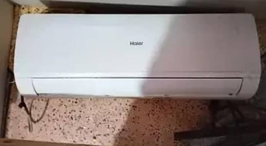 Haier 1 ton DC inverter heat and cool totally genuine luch condition