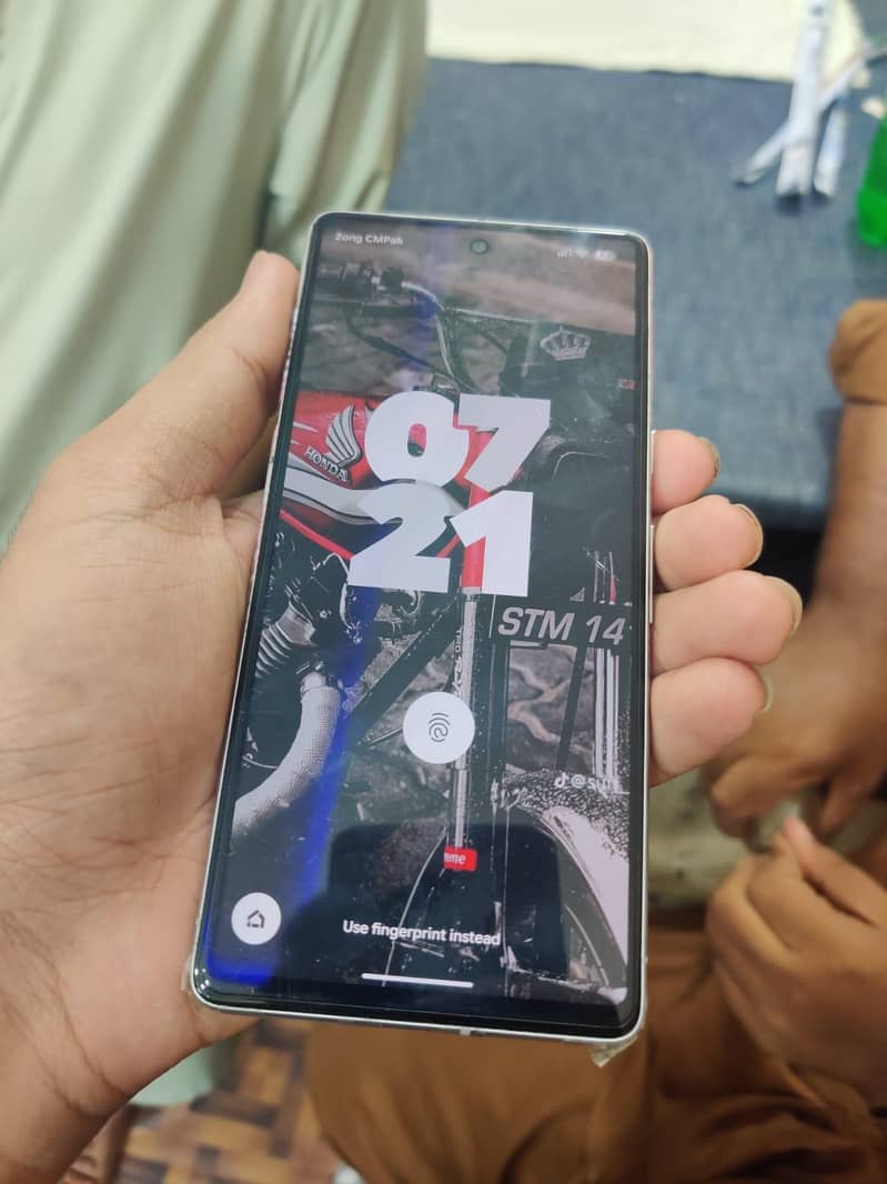 Google Pixel 7 3