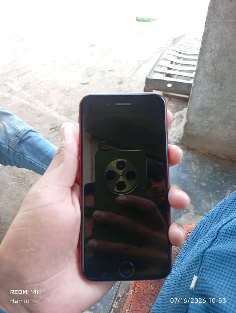 Apple iPhone 8 4