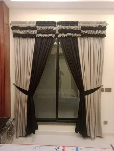 Window Blinds | Zebra Blinds | Office Blinds | Parday | Curtains