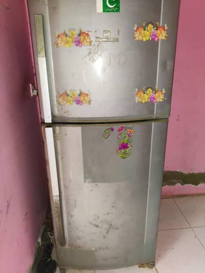 DAWLANCE REFRIGERATOR
