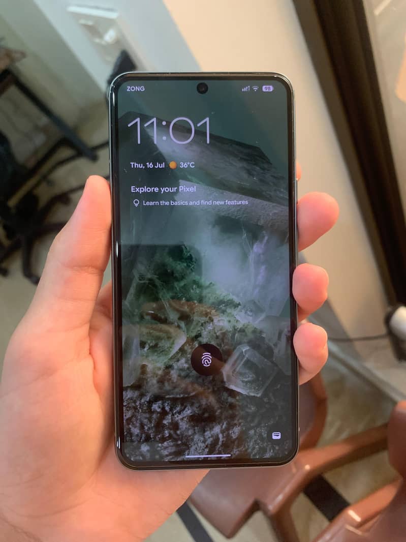 Google Pixel 8 2